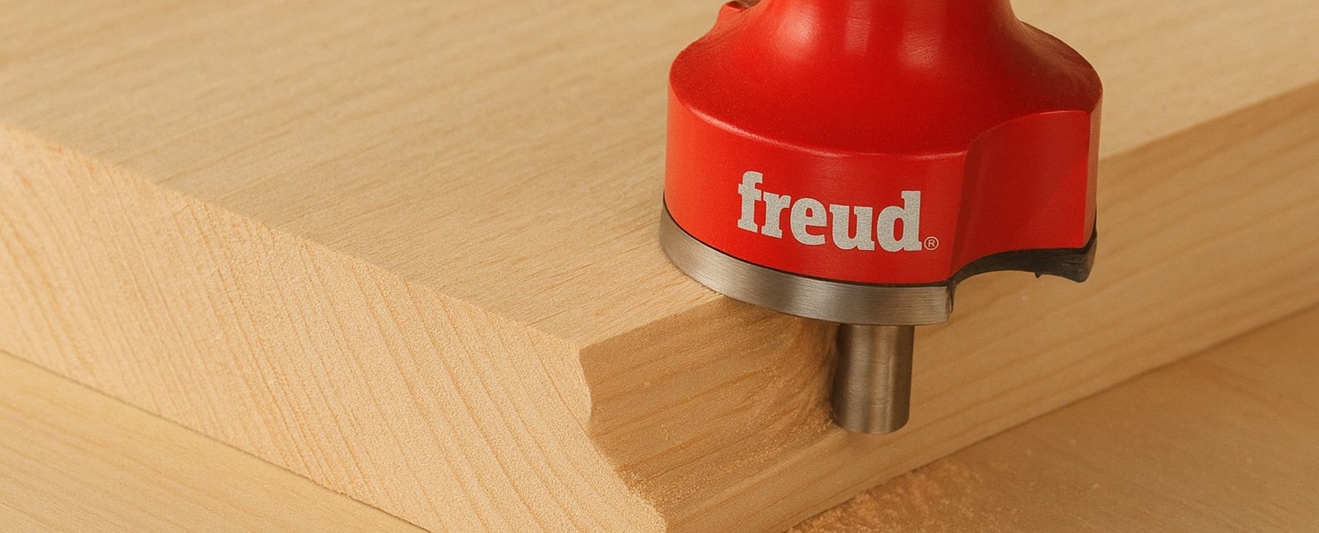 Freud – frezy do zdobień i listew – jakie wybrać do pracy dekoracyjnej?